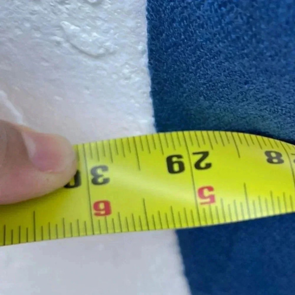 Unbranded Womens Embroidered Flower Scarf Multicolor Sz 29"x33" - Picture 4 of 14